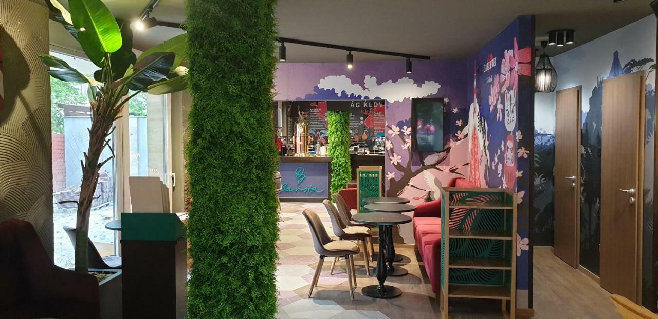 Baobab Suites Шиофок Экстерьер фото