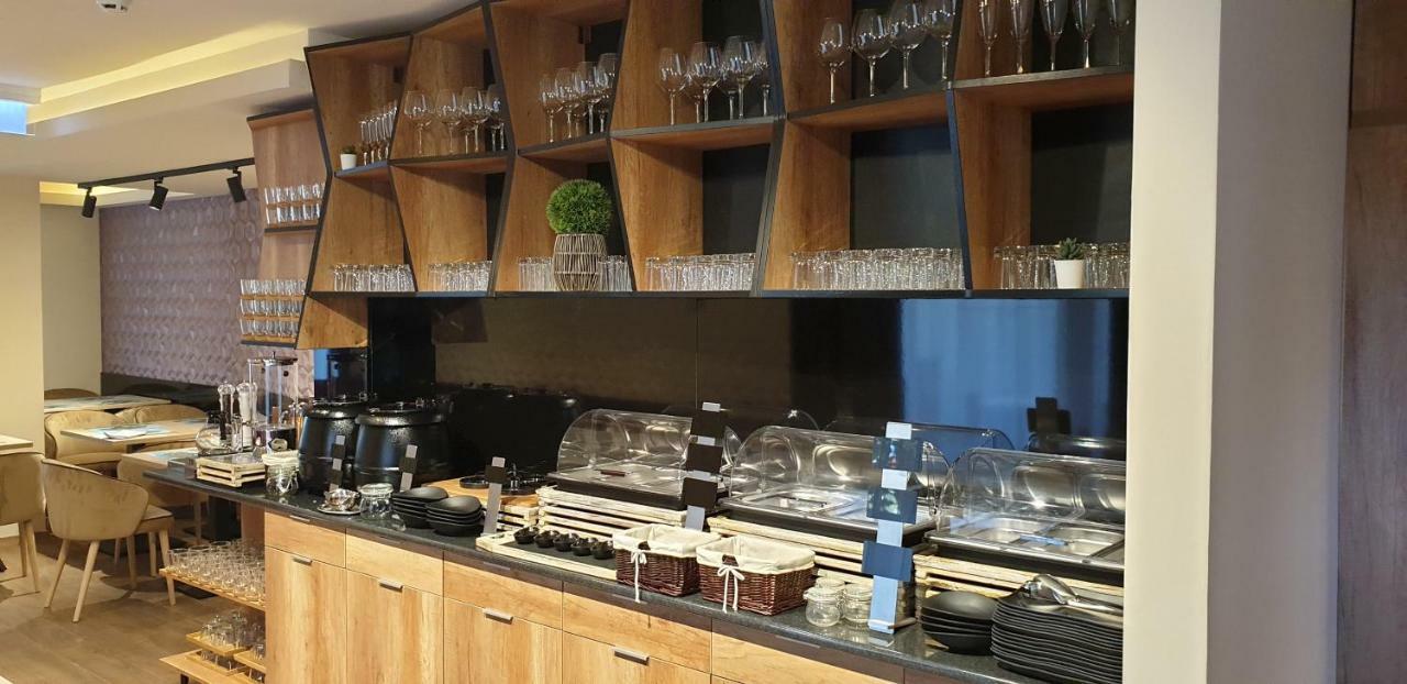 Baobab Suites Шиофок Экстерьер фото